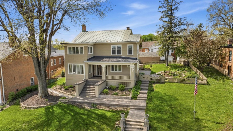 207 Prospect, GALENA, Illinois 61036, 3 Bedrooms Bedrooms, ,2 BathroomsBathrooms,House,For Sale,Prospect,202602357