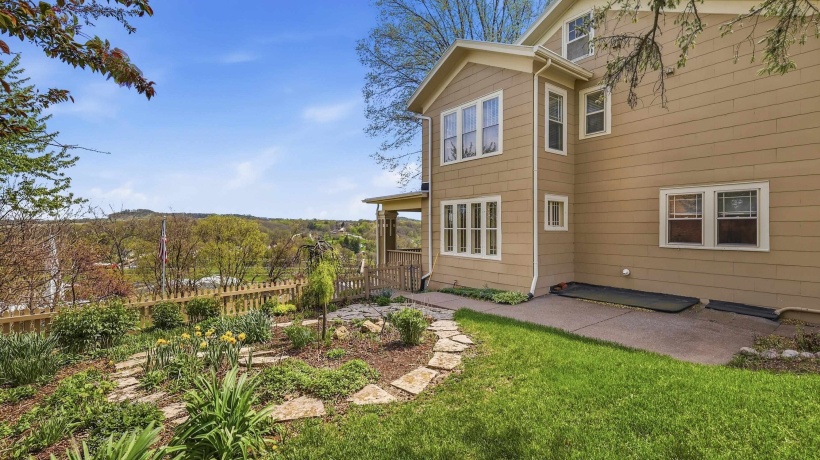 207 Prospect, GALENA, Illinois 61036, 3 Bedrooms Bedrooms, ,2 BathroomsBathrooms,House,For Sale,Prospect,202602357