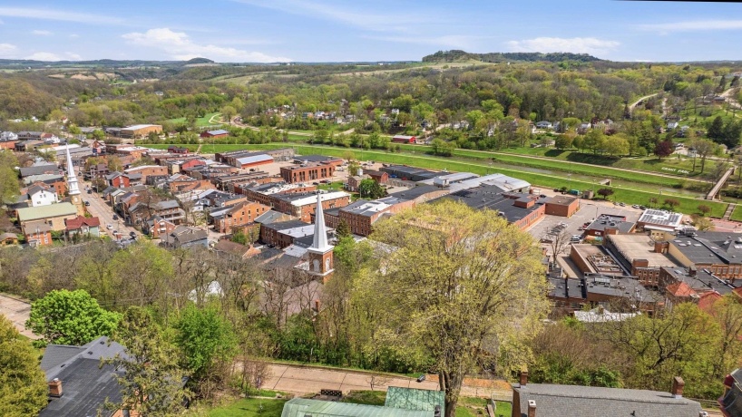 207 Prospect, GALENA, Illinois 61036, 3 Bedrooms Bedrooms, ,2 BathroomsBathrooms,House,For Sale,Prospect,202602357