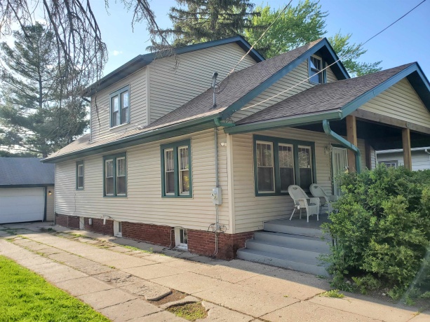 608 Rome, ROCKFORD, Illinois 61107, 3 Bedrooms Bedrooms, ,2 BathroomsBathrooms,House,For Sale,Rome,202601741
