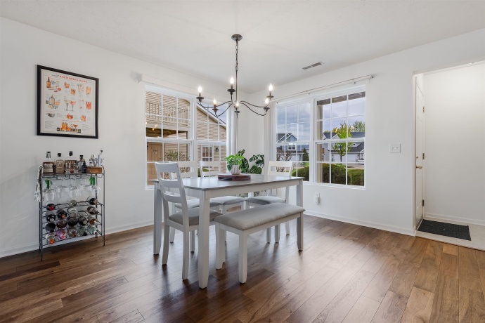 15619 Sienna, SOUTH BELOIT, Illinois 61080, 2 Bedrooms Bedrooms, ,2 BathroomsBathrooms,Condominium,For Sale,Sienna,202602359