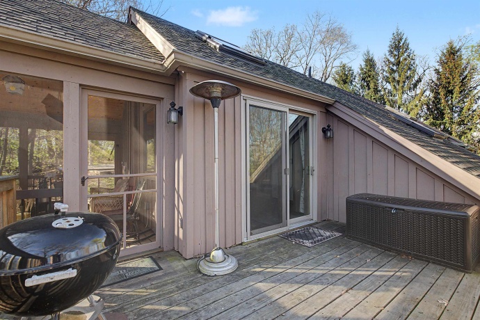 46 Lookout, GALENA, Illinois 61036, 3 Bedrooms Bedrooms, ,2 BathroomsBathrooms,House,For Sale,Lookout,202602361