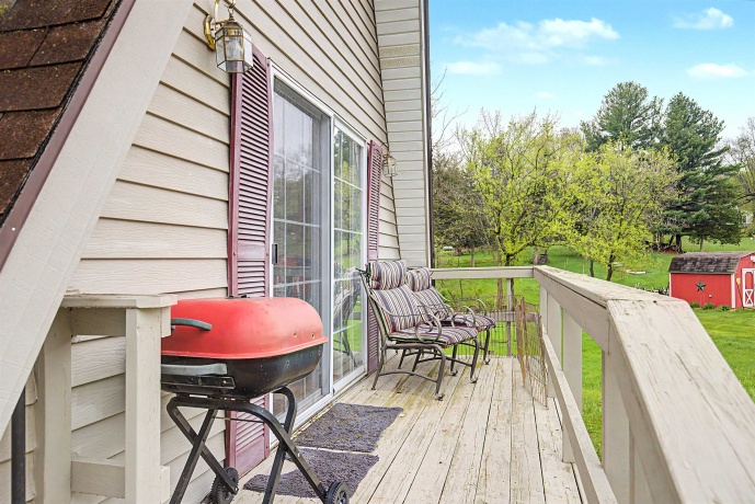 65 Galena Oaks, ELIZABETH, Illinois 61028, 1 Bedroom Bedrooms, ,1 BathroomBathrooms,House,For Sale,Galena Oaks,202602362