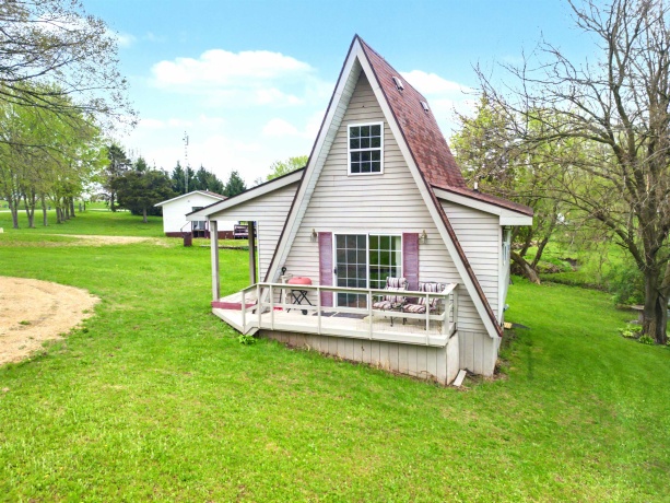 65 Galena Oaks, ELIZABETH, Illinois 61028, 1 Bedroom Bedrooms, ,1 BathroomBathrooms,House,For Sale,Galena Oaks,202602362