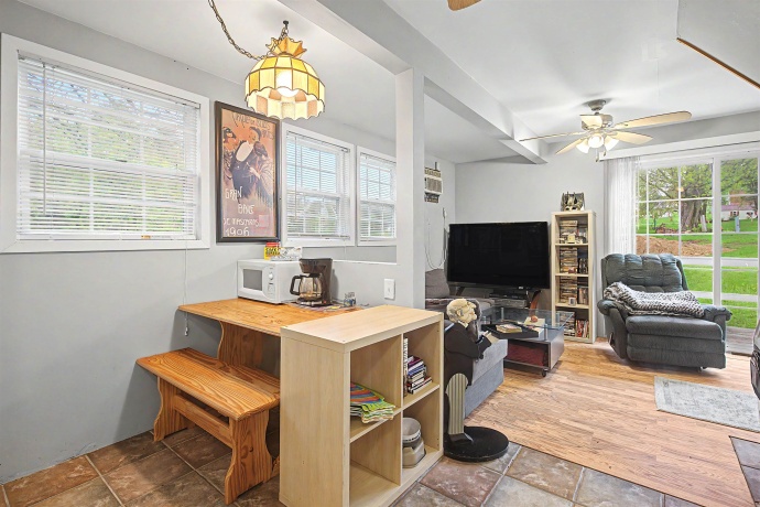 65 Galena Oaks, ELIZABETH, Illinois 61028, 1 Bedroom Bedrooms, ,1 BathroomBathrooms,House,For Sale,Galena Oaks,202602362