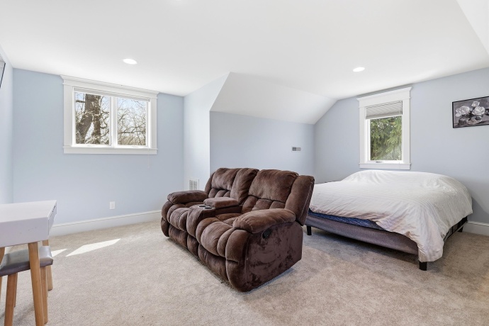 4 Linden, GALENA, Illinois 61036, 5 Bedrooms Bedrooms, ,4 BathroomsBathrooms,House,For Sale,Linden,202602363