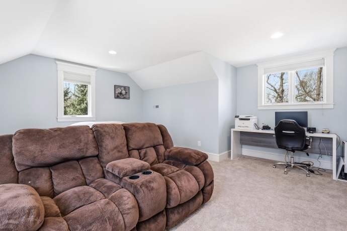 4 Linden, GALENA, Illinois 61036, 5 Bedrooms Bedrooms, ,4 BathroomsBathrooms,House,For Sale,Linden,202602363