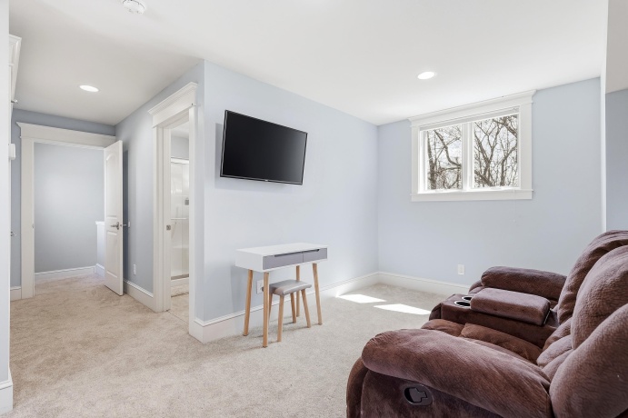 4 Linden, GALENA, Illinois 61036, 5 Bedrooms Bedrooms, ,4 BathroomsBathrooms,House,For Sale,Linden,202602363