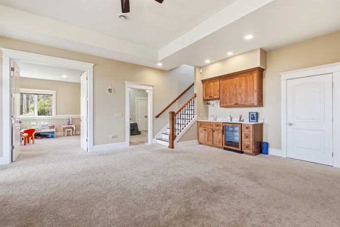 4 Linden, GALENA, Illinois 61036, 5 Bedrooms Bedrooms, ,4 BathroomsBathrooms,House,For Sale,Linden,202602363