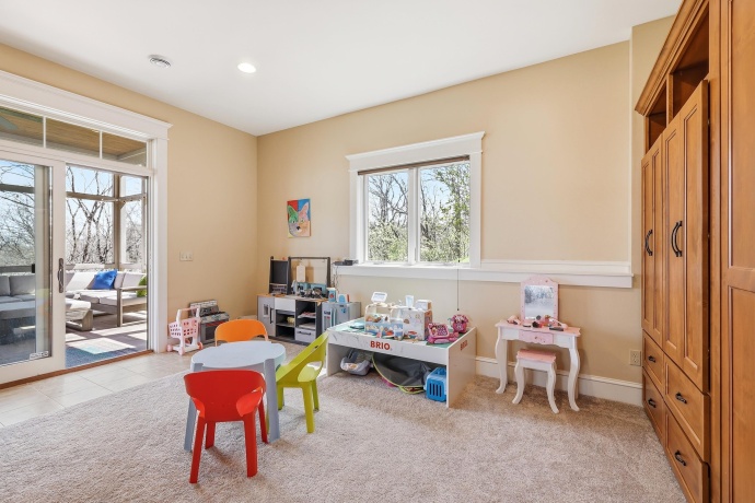 4 Linden, GALENA, Illinois 61036, 5 Bedrooms Bedrooms, ,4 BathroomsBathrooms,House,For Sale,Linden,202602363