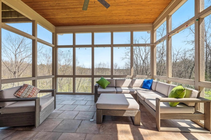 4 Linden, GALENA, Illinois 61036, 5 Bedrooms Bedrooms, ,4 BathroomsBathrooms,House,For Sale,Linden,202602363