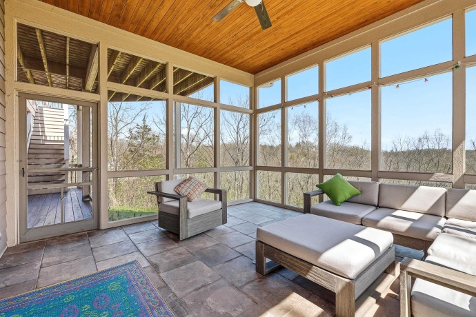 4 Linden, GALENA, Illinois 61036, 5 Bedrooms Bedrooms, ,4 BathroomsBathrooms,House,For Sale,Linden,202602363