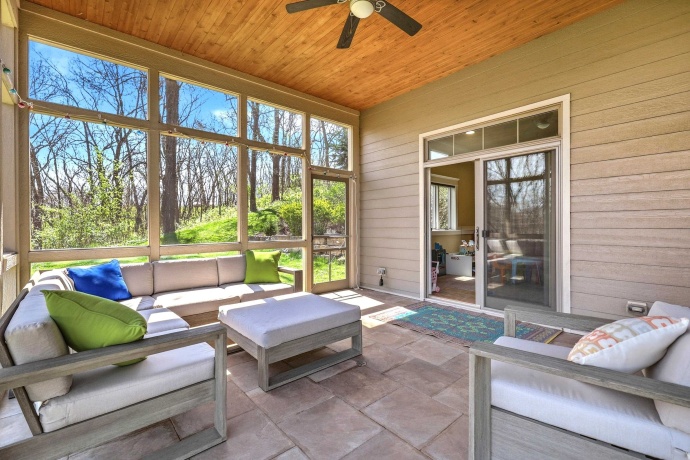 4 Linden, GALENA, Illinois 61036, 5 Bedrooms Bedrooms, ,4 BathroomsBathrooms,House,For Sale,Linden,202602363