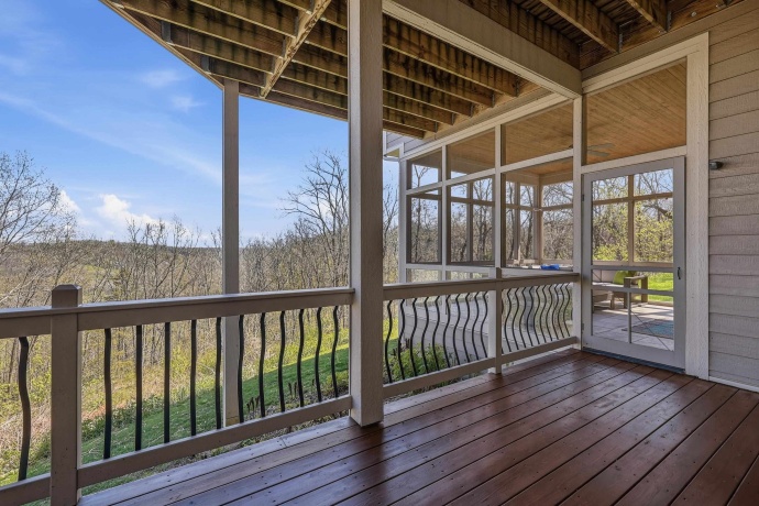 4 Linden, GALENA, Illinois 61036, 5 Bedrooms Bedrooms, ,4 BathroomsBathrooms,House,For Sale,Linden,202602363