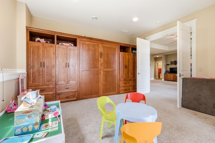 4 Linden, GALENA, Illinois 61036, 5 Bedrooms Bedrooms, ,4 BathroomsBathrooms,House,For Sale,Linden,202602363