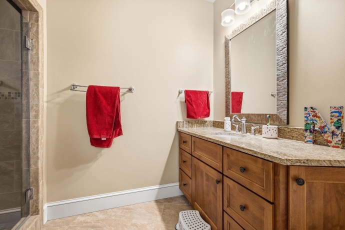 4 Linden, GALENA, Illinois 61036, 5 Bedrooms Bedrooms, ,4 BathroomsBathrooms,House,For Sale,Linden,202602363