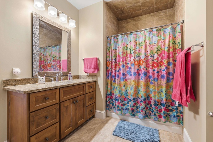 4 Linden, GALENA, Illinois 61036, 5 Bedrooms Bedrooms, ,4 BathroomsBathrooms,House,For Sale,Linden,202602363