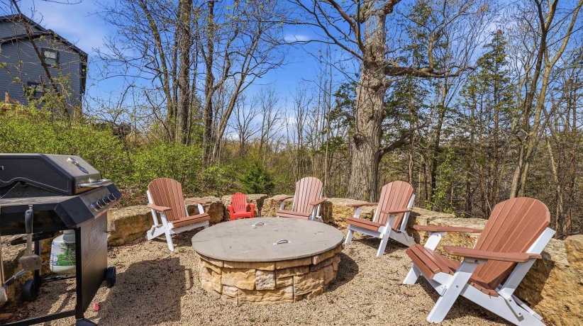 4 Linden, GALENA, Illinois 61036, 5 Bedrooms Bedrooms, ,4 BathroomsBathrooms,House,For Sale,Linden,202602363