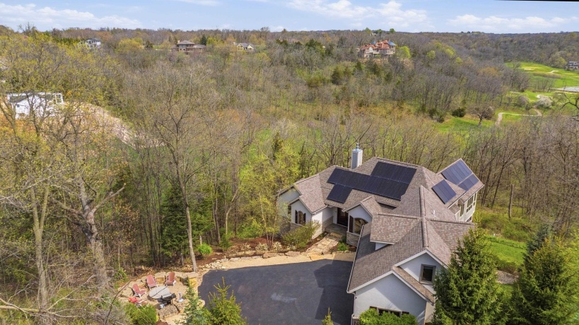 4 Linden, GALENA, Illinois 61036, 5 Bedrooms Bedrooms, ,4 BathroomsBathrooms,House,For Sale,Linden,202602363