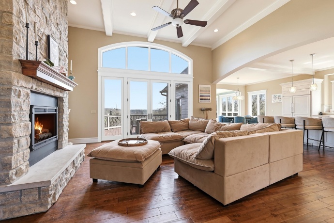 4 Linden, GALENA, Illinois 61036, 5 Bedrooms Bedrooms, ,4 BathroomsBathrooms,House,For Sale,Linden,202602363