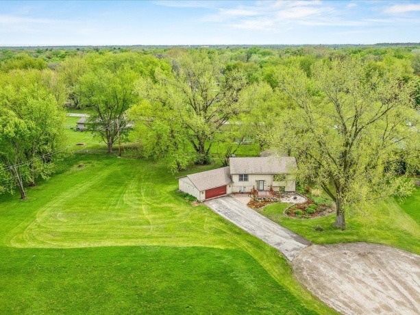 9701 Shore, MACHESNEY PARK, Illinois 61115, 3 Bedrooms Bedrooms, ,2 BathroomsBathrooms,House,For Sale,Shore,202602365