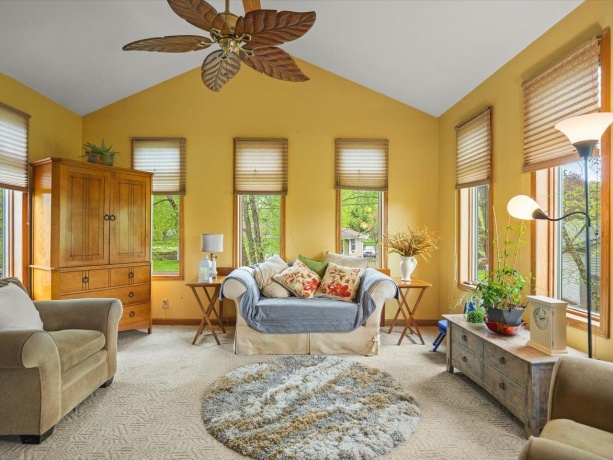 9701 Shore, MACHESNEY PARK, Illinois 61115, 3 Bedrooms Bedrooms, ,2 BathroomsBathrooms,House,For Sale,Shore,202602365