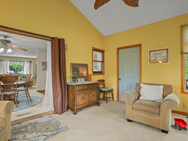 9701 Shore, MACHESNEY PARK, Illinois 61115, 3 Bedrooms Bedrooms, ,2 BathroomsBathrooms,House,For Sale,Shore,202602365