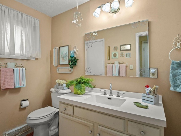 9701 Shore, MACHESNEY PARK, Illinois 61115, 3 Bedrooms Bedrooms, ,2 BathroomsBathrooms,House,For Sale,Shore,202602365