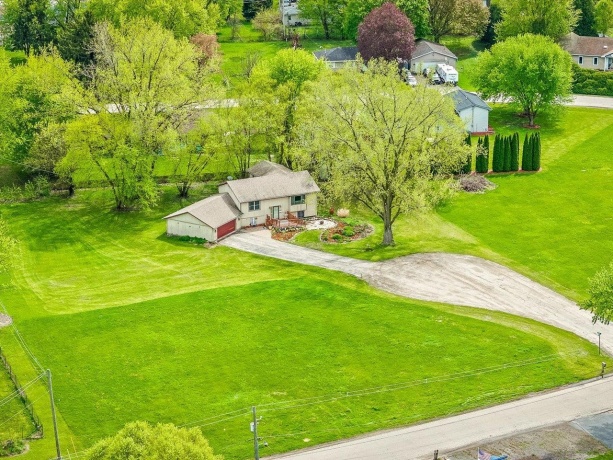 9701 Shore, MACHESNEY PARK, Illinois 61115, 3 Bedrooms Bedrooms, ,2 BathroomsBathrooms,House,For Sale,Shore,202602365