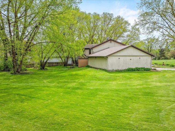 9701 Shore, MACHESNEY PARK, Illinois 61115, 3 Bedrooms Bedrooms, ,2 BathroomsBathrooms,House,For Sale,Shore,202602365