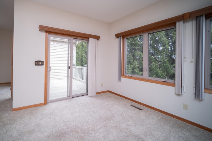 1432 Brady, ROCKFORD, Illinois 61108, 3 Bedrooms Bedrooms, ,3 BathroomsBathrooms,Condominium,For Sale,Brady,202602369