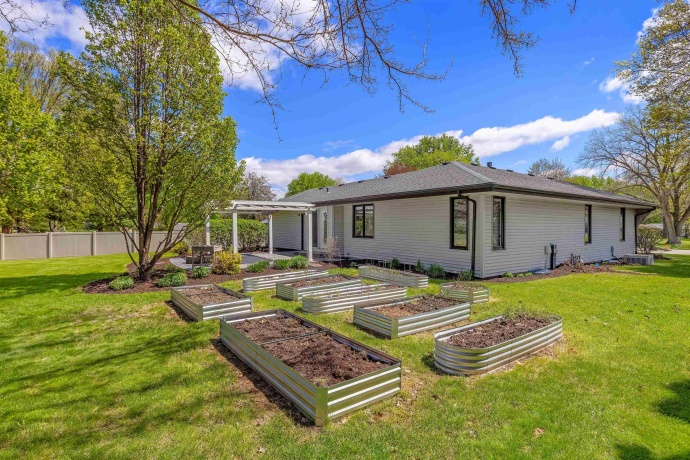 3364 CAVENDISH, ROCKFORD, Illinois 61109, 3 Bedrooms Bedrooms, ,2 BathroomsBathrooms,House,For Sale,CAVENDISH,202602371