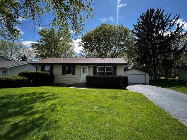 425 11TH, PECATONICA, Illinois 61063, 3 Bedrooms Bedrooms, ,1 BathroomBathrooms,House,For Sale,11TH,202602372