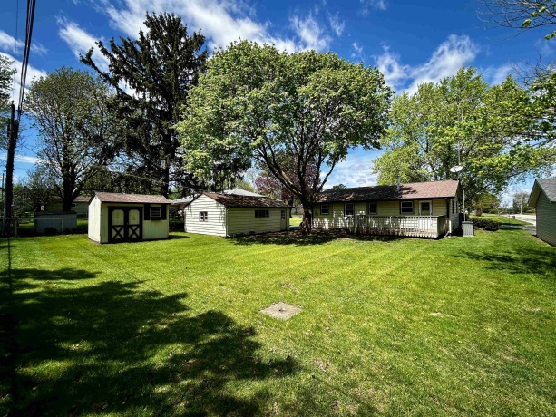 425 11TH, PECATONICA, Illinois 61063, 3 Bedrooms Bedrooms, ,1 BathroomBathrooms,House,For Sale,11TH,202602372
