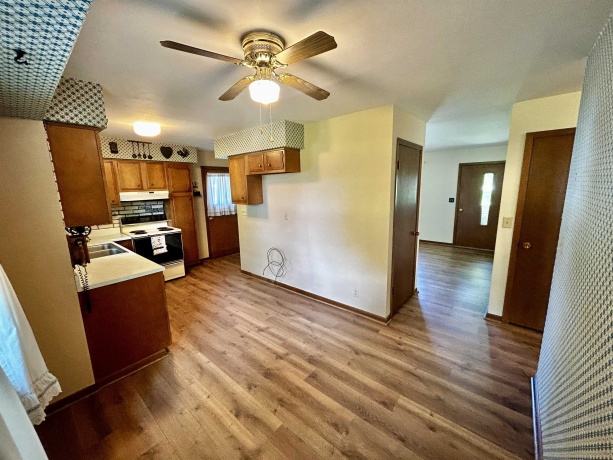425 11TH, PECATONICA, Illinois 61063, 3 Bedrooms Bedrooms, ,1 BathroomBathrooms,House,For Sale,11TH,202602372