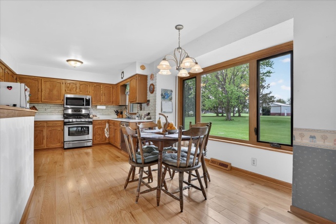 7724 Stephens, ROCKTON, Illinois 61072, 3 Bedrooms Bedrooms, ,2 BathroomsBathrooms,House,For Sale,Stephens,202602373