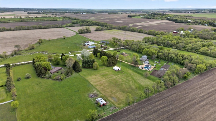 7724 Stephens, ROCKTON, Illinois 61072, 3 Bedrooms Bedrooms, ,2 BathroomsBathrooms,House,For Sale,Stephens,202602373