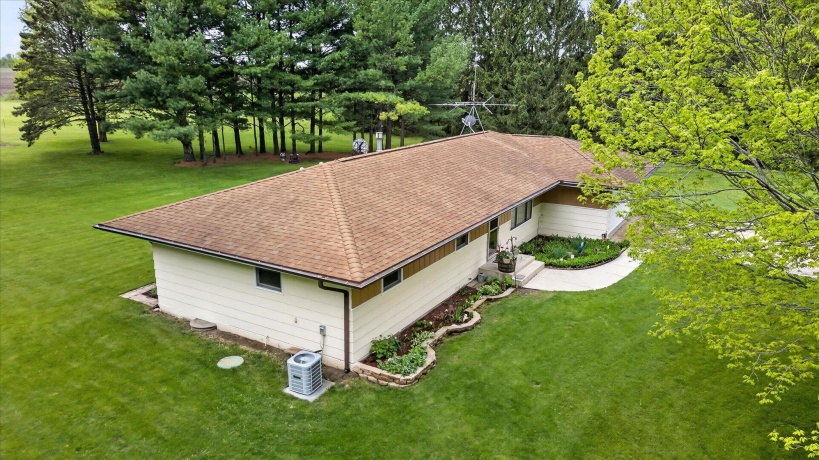 7724 Stephens, ROCKTON, Illinois 61072, 3 Bedrooms Bedrooms, ,2 BathroomsBathrooms,House,For Sale,Stephens,202602373