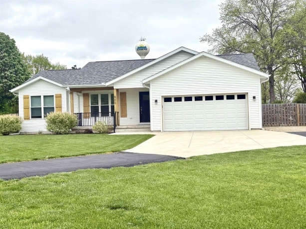 805 Market, Hennepin, Illinois 61327, 3 Bedrooms Bedrooms, ,2 BathroomsBathrooms,House,For Sale,Market,202602376