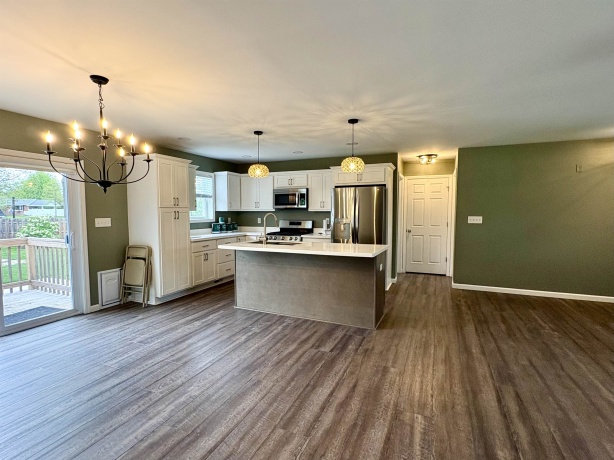 805 Market, Hennepin, Illinois 61327, 3 Bedrooms Bedrooms, ,2 BathroomsBathrooms,House,For Sale,Market,202602376