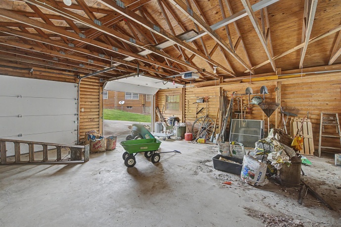 18 Sundance, GALENA, Illinois 61036, 3 Bedrooms Bedrooms, ,2 BathroomsBathrooms,House,For Sale,Sundance,202602377