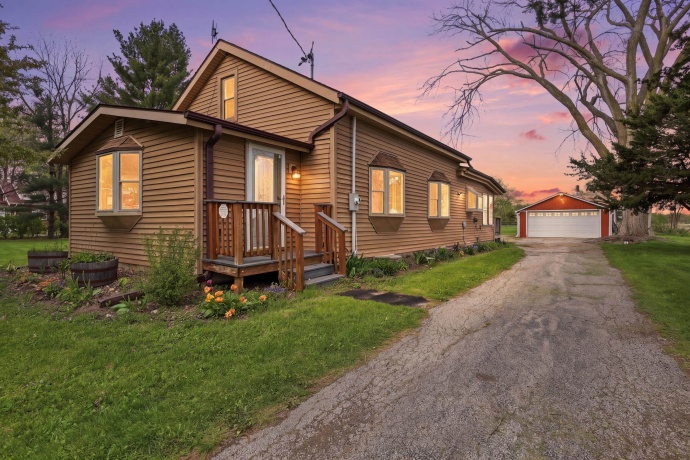 5310 DAILETTE, ROCKFORD, Illinois 61102, 2 Bedrooms Bedrooms, ,2 BathroomsBathrooms,House,For Sale,DAILETTE,202602379