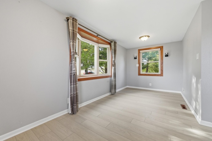 5310 DAILETTE, ROCKFORD, Illinois 61102, 2 Bedrooms Bedrooms, ,2 BathroomsBathrooms,House,For Sale,DAILETTE,202602379