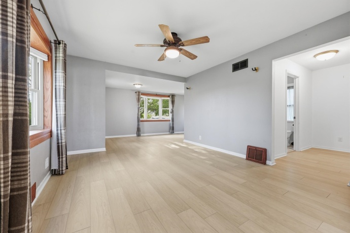 5310 DAILETTE, ROCKFORD, Illinois 61102, 2 Bedrooms Bedrooms, ,2 BathroomsBathrooms,House,For Sale,DAILETTE,202602379