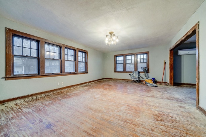 914-916 Winnebago St, ROCKFORD, Illinois 61103, ,2 Units,For Sale,Winnebago St,202601164