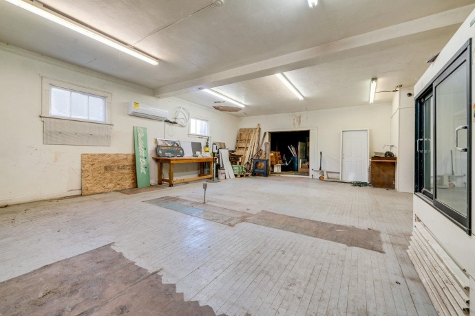 914-916 Winnebago St, ROCKFORD, Illinois 61103, ,2 Units,For Sale,Winnebago St,202601164