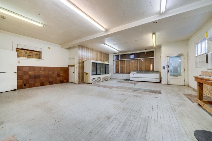 914-916 Winnebago St, ROCKFORD, Illinois 61103, ,2 Units,For Sale,Winnebago St,202601164