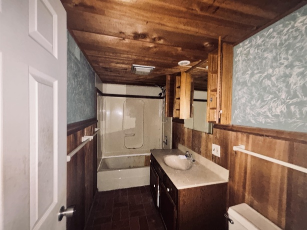 1331 Logan, FREEPORT, Illinois 61032, 3 Bedrooms Bedrooms, ,2 BathroomsBathrooms,House,For Sale,Logan,202602385