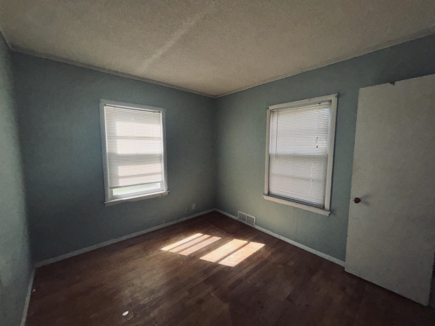 1331 Logan, FREEPORT, Illinois 61032, 3 Bedrooms Bedrooms, ,2 BathroomsBathrooms,House,For Sale,Logan,202602385