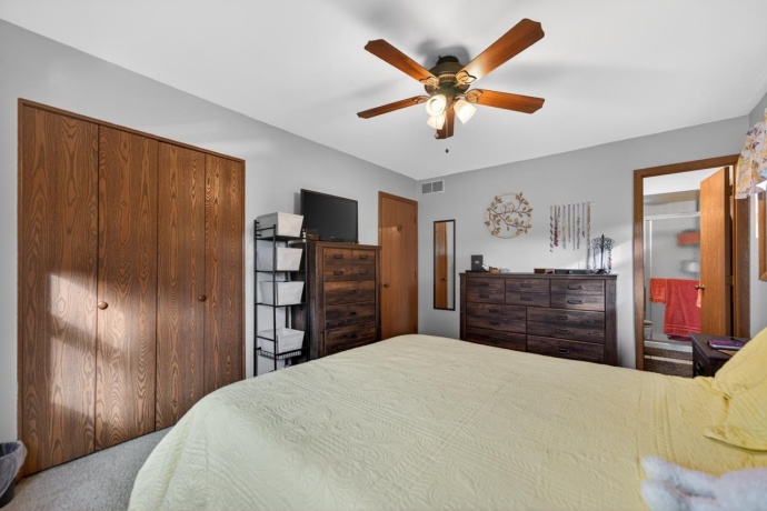 5965 Chandler, ROCKFORD, Illinois 61114, 4 Bedrooms Bedrooms, ,3 BathroomsBathrooms,House,For Sale,Chandler,202602386